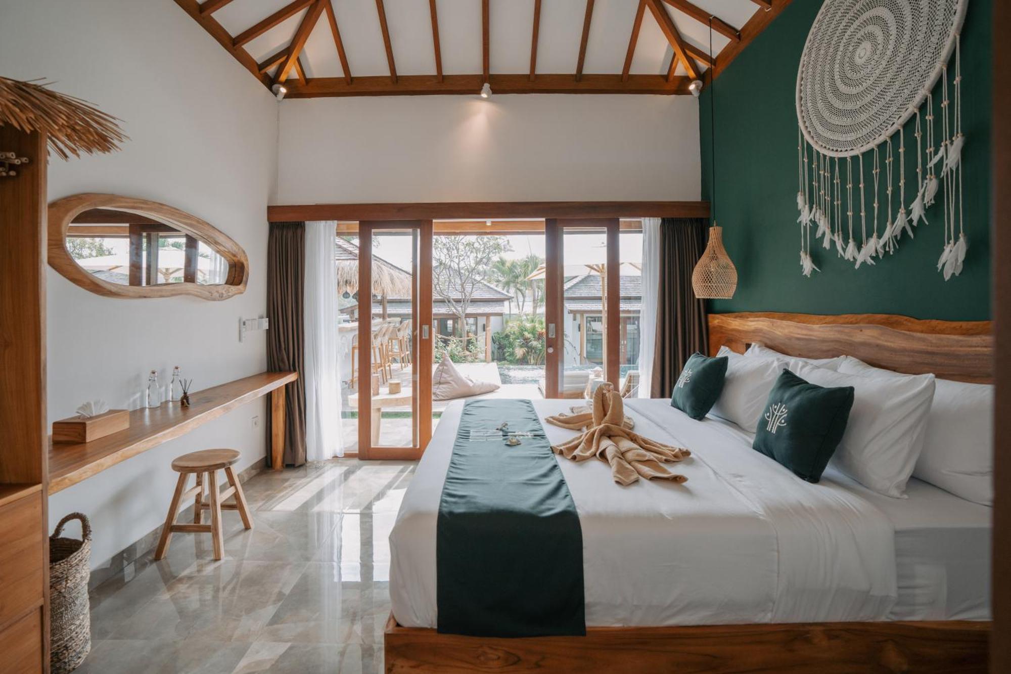 Ehoa Bali Nyanyi Boutique Hotel - In Front Of Entrance To Nuanu タナロット エクステリア 写真